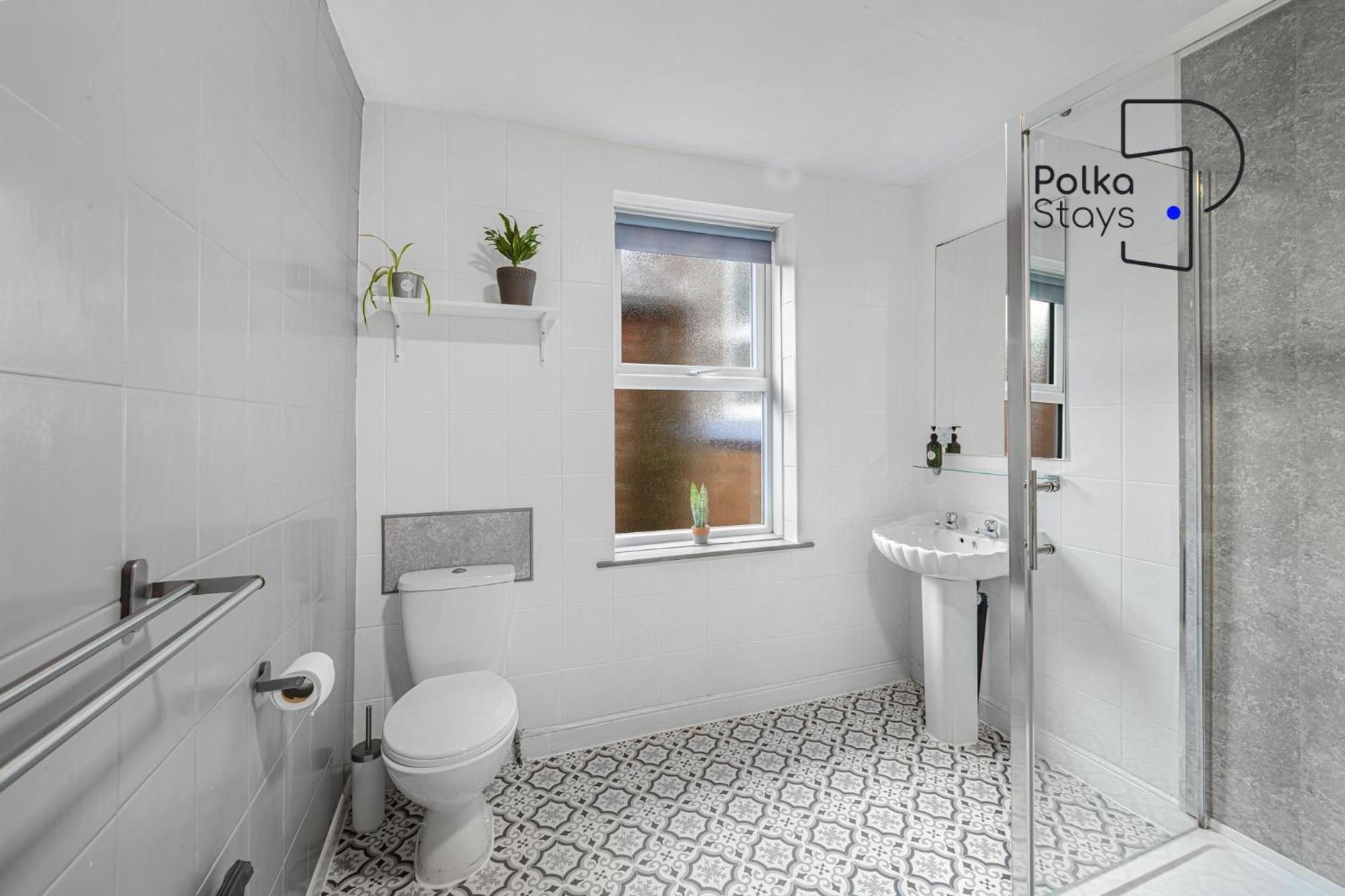 Polkadot Winter Gardens - Large Modern Apartments In Blackpool By Polkastays Ngoại thất bức ảnh
