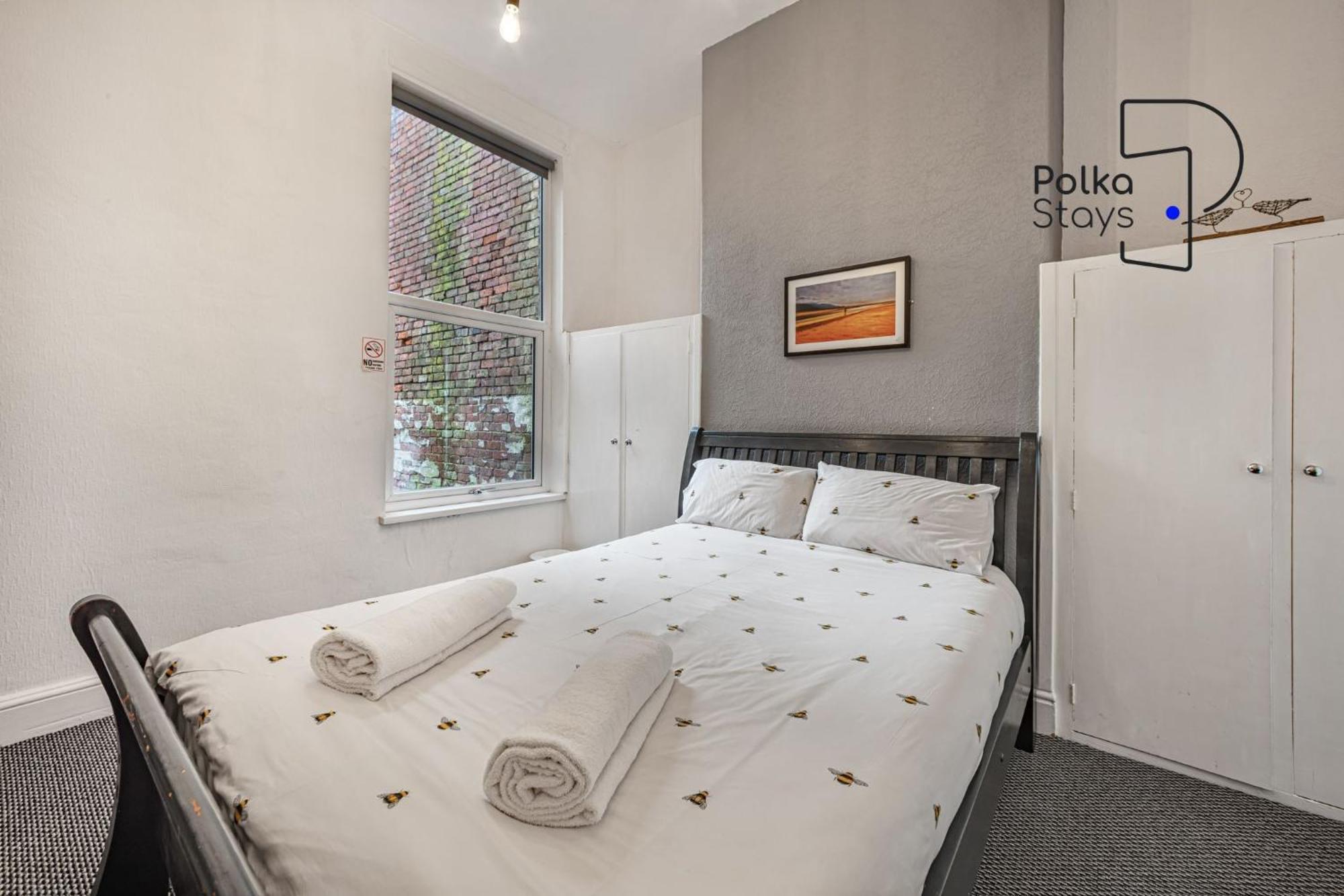 Polkadot Winter Gardens - Large Modern Apartments In Blackpool By Polkastays Ngoại thất bức ảnh